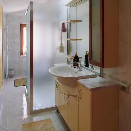 Anna E Leo - Casa Di Leo Oda ve Kahvaltı Pietra Montecorvino