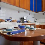 Anna E Leo - Casa Di Leo Frühstückspension Pietra Montecorvino
