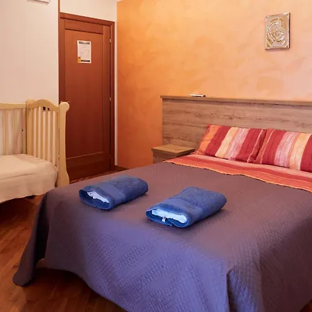 Anna E Leo - Casa Di Leo Bed & Breakfast
